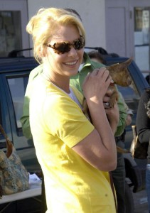 Katherine Heigl visits the Los Angeles Department of Animal Care and Control on January 26th, 2009 in California