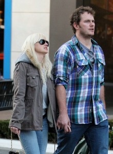 Anna Faris and her boyfriend Chris Pratt shopping together in Hollywood on the 28th of January 2009