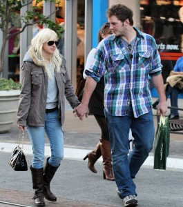 Anna Faris and her boyfriend Chris Pratt shopping together