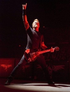 James Hetfield latest live performance pictures on stage