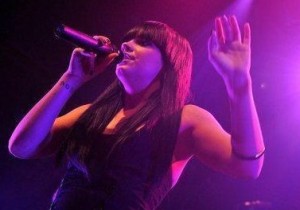 Lily Allen live performance