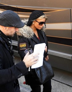 Jessica Simpson leaves her hotel in Charlottesville, Virginia on the 29th of January 2009