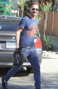 Shia LaBeouf walkimg back home after shopping at the local convenience store in Los Angeles on January 28th 2009