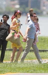 Katie Holmes and Tom Cruise with Suri in Brazil