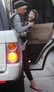 Christina Aguilera and baby Max Liron in West Hollywood on Saturday evening, 31st of January, 2009