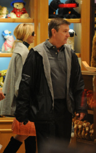 Britney Spears was seen with her parents James and Lynne Spears along with her security and two kids at FAO Schwarz toy store in midtown New York City