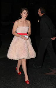 Sara Bareilles arrives to the 51st Annual GRAMMY Awards