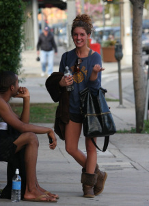 Shenae Grimes spotted heading to her car yesterday