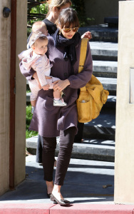 Jessica Alba leaving a meeting at a house in Los Angeles with her daughter Honor Marie on February 10th 2009 4