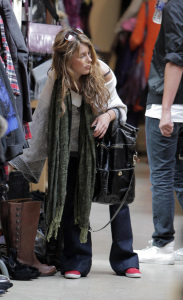 Shenae Grimes shopping at a vintage clothing shop and at Kitson Kids on Robertson Boulevard in Beverly Hills on February 12th 2009 5