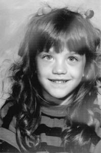 Joanna Pacitti old picture when she was a child