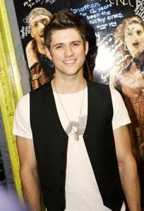 Aaron Tveit 17