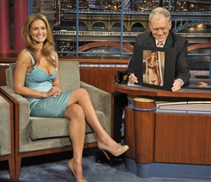 Bar Refaeli at The Late Show with David Letterman on february 11th 2009