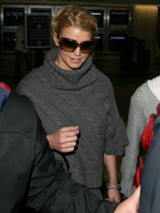 Jessica Simpson arrives at LAX airport on February 15th 2009 after performing with Rascal Flatts in New York last week 1