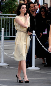 Anne Hathaway arrives to the 2009 Film Independentâ€™s Spirit Awards on February 21st 2009 in Santa Monica California