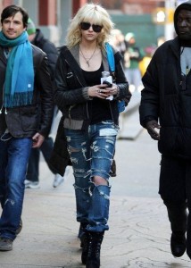 Taylor Momsen on the filming set of Gossip Girl in the East Village of New York City on February 23rd 2009