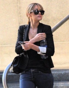 Lauren Conrad seen leaving the United Talent Agency in Los Angeles California on February 23rd 2009 6