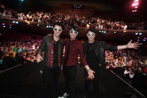 Jonas Brothers attend the Midnight Screening on Feb 26th 2009 2