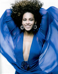 Beyonce Knowels curly hair style