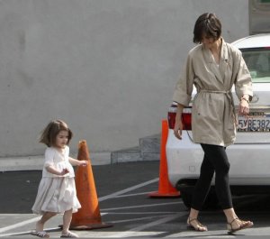 Katie Holmes and Suri Cruise in Los Angeles on March 1st 2009 4