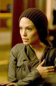 Angelina Jolie new stills pictures of the movie Salt 1