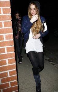 Lindsay Lohan and Sam Ronson at Yogurtland on March 3rd 2009 2