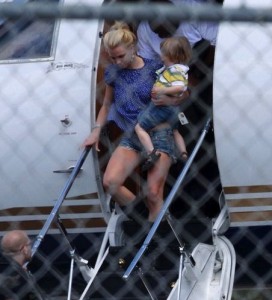 Britney Spears latest pictures out and about in Miami Florida March 2009 10