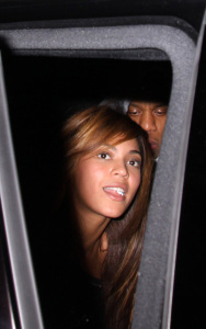 Beyonce and Jay Z arrive to the Spotted Pig restaurant in the west village manhattan on March 13th 2009 to celebrate Rihanna birthday