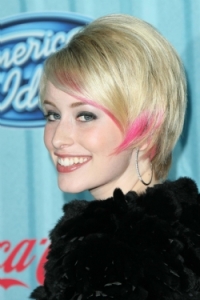 Alexis Grace haircut with pink highlights