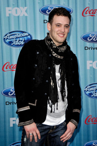 Matt Giraud arrival at the top 12 contestants of american idol on March 5th 2009