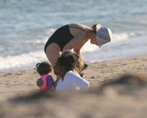 Thalia seen with baby Sabrina at Miami Beach in Florida in January 2009 3