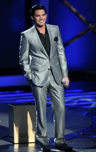 Adam Lambert performace and pictures from the american idol show where he sang Track of My Tear on March 24th 2009 2  5