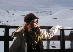 new pictures of the students in star academy season 6 skiing photo shoots on March 2009 Aya