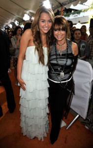 Paula Abdul with Miley Cyrus at Nickelodeon's 2009 Kids Choice Awards