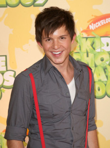 Simon Curtis arrives at Nickelodeon's 2009 Kids Choice Awards