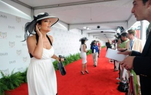 Kim Kardashian and her mother Kris Jenner attend the 135th Kentucky Derby on May 2nd 2009 10