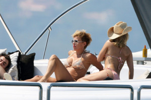 Hayden Panettiere spotted sunbathing On Yacht At Cannes on May 19th 2009 20