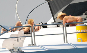 Hayden Panettiere spotted sunbathing On Yacht At Cannes on May 19th 2009 2