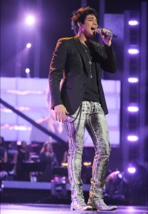 Adam Lambert high quality photo on stage of the American Idol finale on May 19th 2009