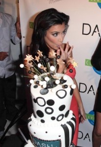 kim kardashian attends the DASH Miami Store Launch on the 20th of May 2009 1