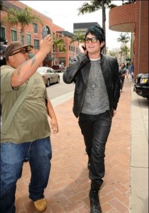 Adam Lambert spotted at the Medical Center on June 6th 2009 4