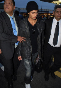 Jesus Luz arrives in Buenos Aires airport on June 15th 2009 13