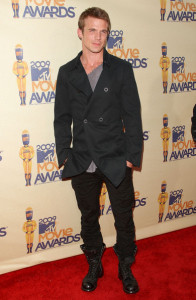 Cam Gigandet arrives on the red carpet of the 18th Annual MTV Movie Awards on May 31st 2009 2