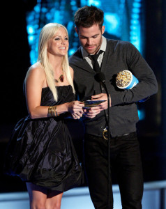 Anna Faris and Chris Pine at the MTV Movie Awards on May 31st 2009