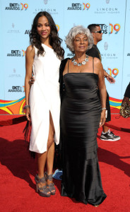 Zoe Saldana and Nichelle Nichols arrive at the 2009 BET Awards held at the Shrine Auditorium on June 28th 2009 in Los Angeles 1