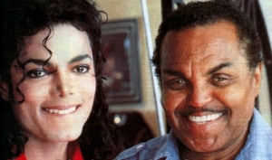 Michael Jackson with his dad Joe Jackson