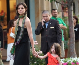 Suri Cruise seen Shopping at The Grove on May 31st 2009 6