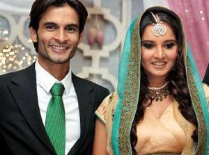 Sania Mirza with her fiance Sohrab Mirza at their engagement