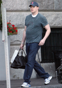 Brendan Fraser spotted on July 13th 2009 with an extra couple of pounds photo