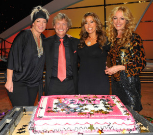 picture of Nigel Lythgoe with judge Mary Murphy host Cat Deeley and Mia Michaels at the celebration of the 100th episode of So You Think You Can Dance at CBS Studios on July 23rd 2009 in Los Angeles